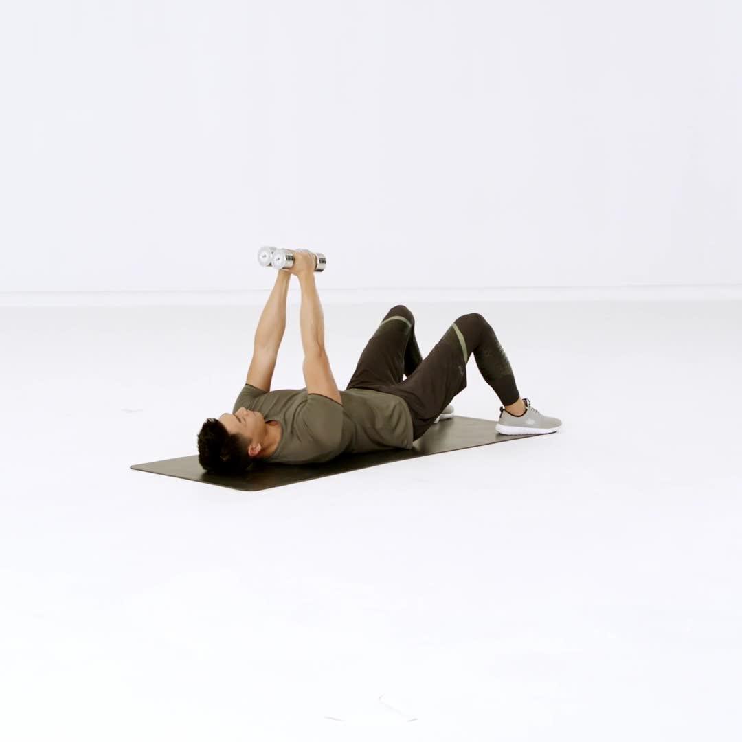 小哑铃钻石卧推