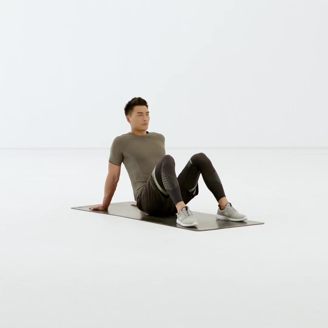 肘部要伸直,但不能锁死 感受肩部前侧的牵拉感 呼吸 自然呼吸 动作